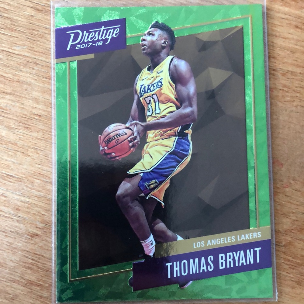 4 basketball cards